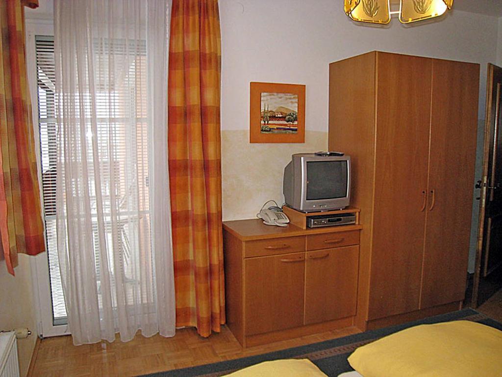 Gaestehaus Steiner Tröpolach Kamer foto